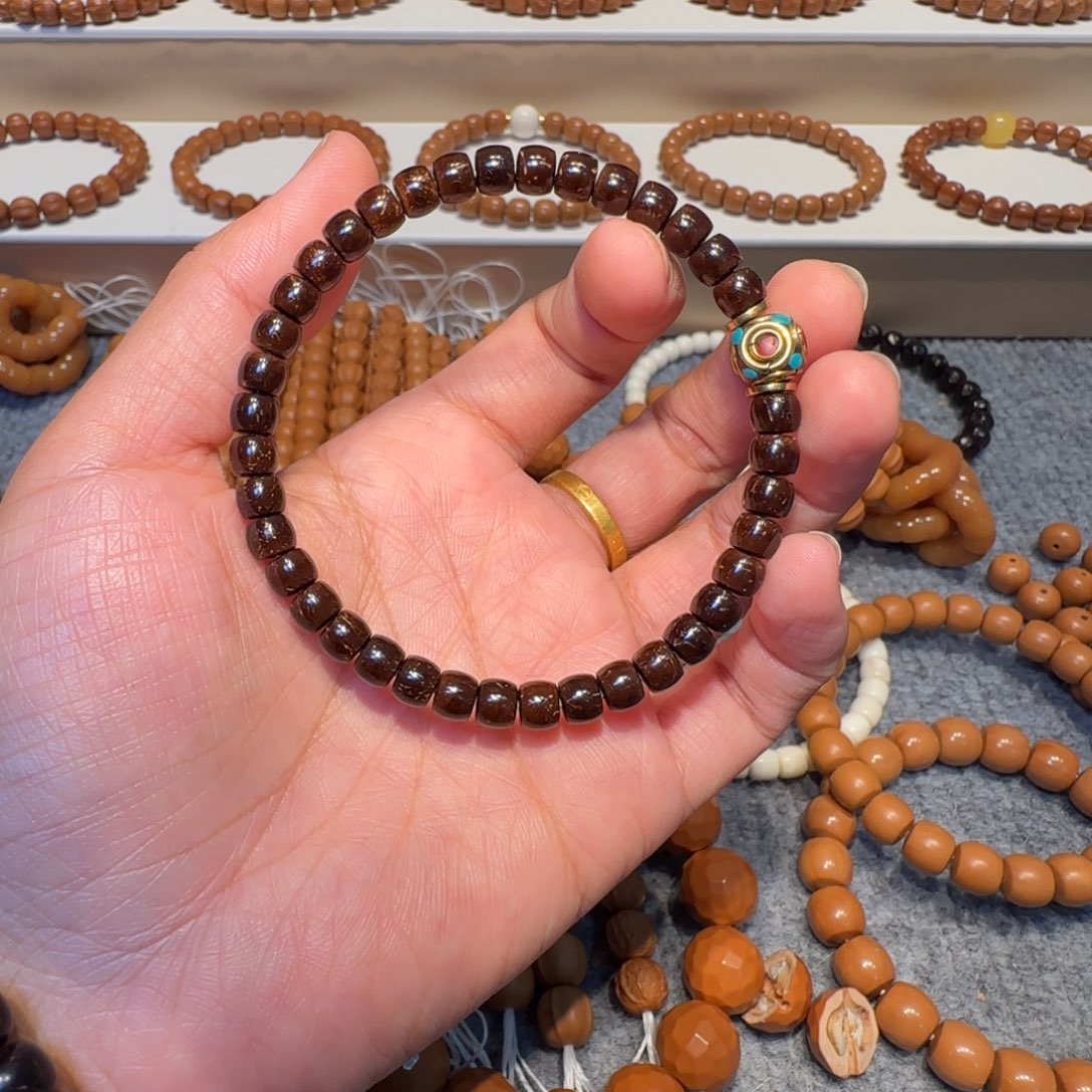 猴头核桃吊坠椰蒂直切