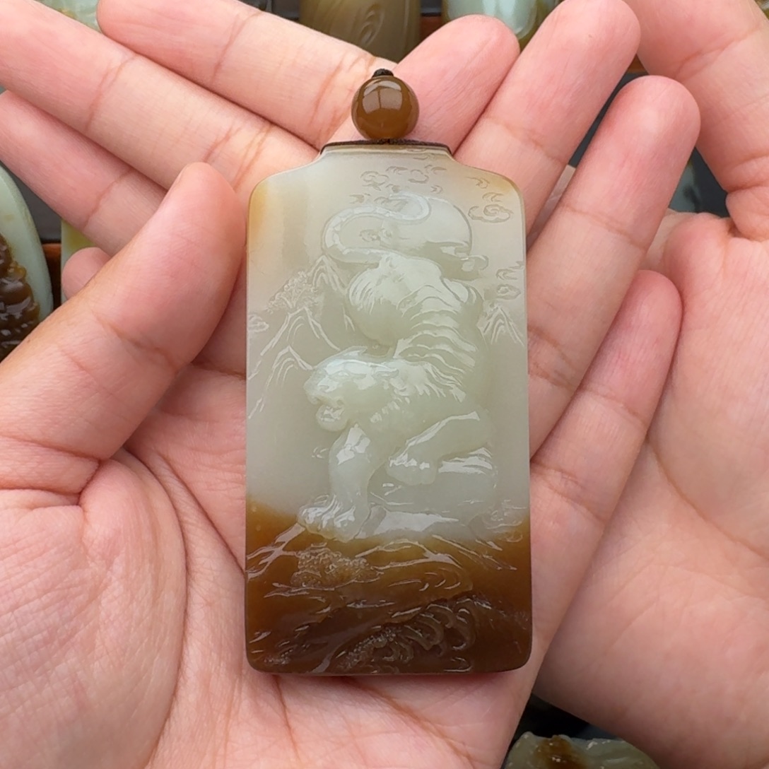 和田玉未镶嵌颈饰