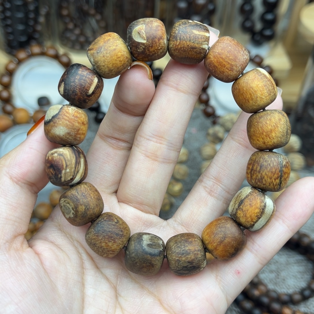 贡木印尼13/14瑕疵虫漏