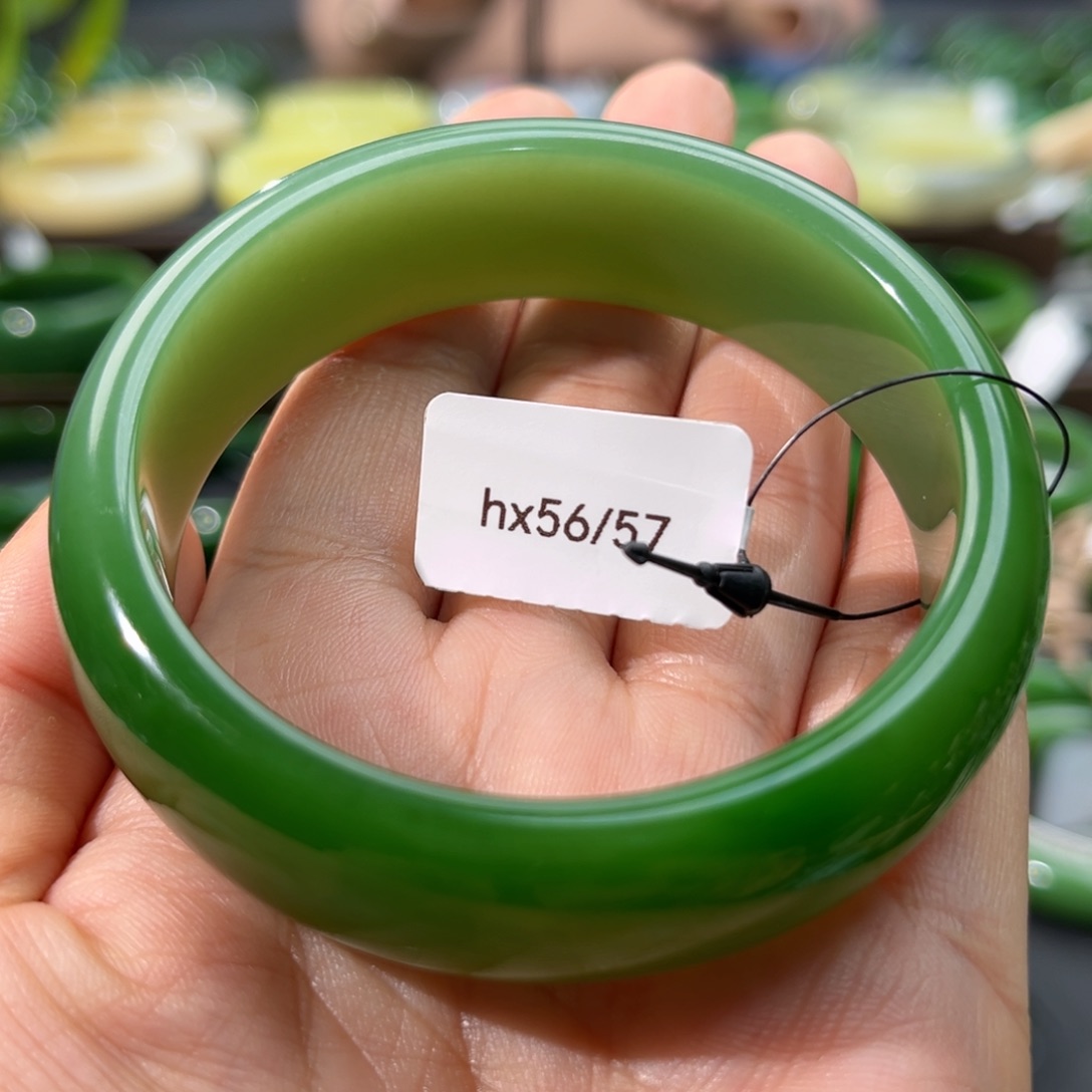 和田玉（碧玉）手镯未镶嵌