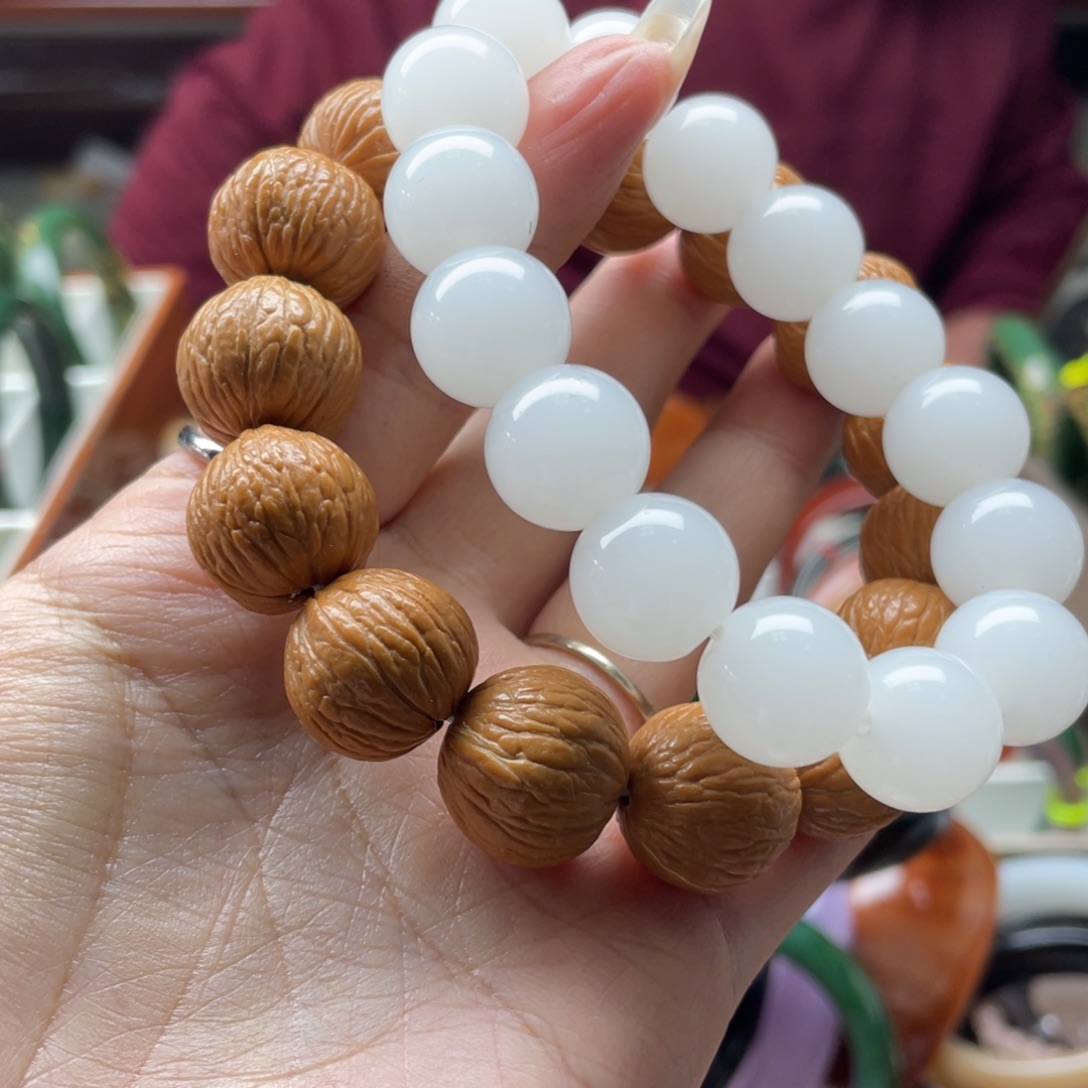 石英岩玉未镶嵌手链