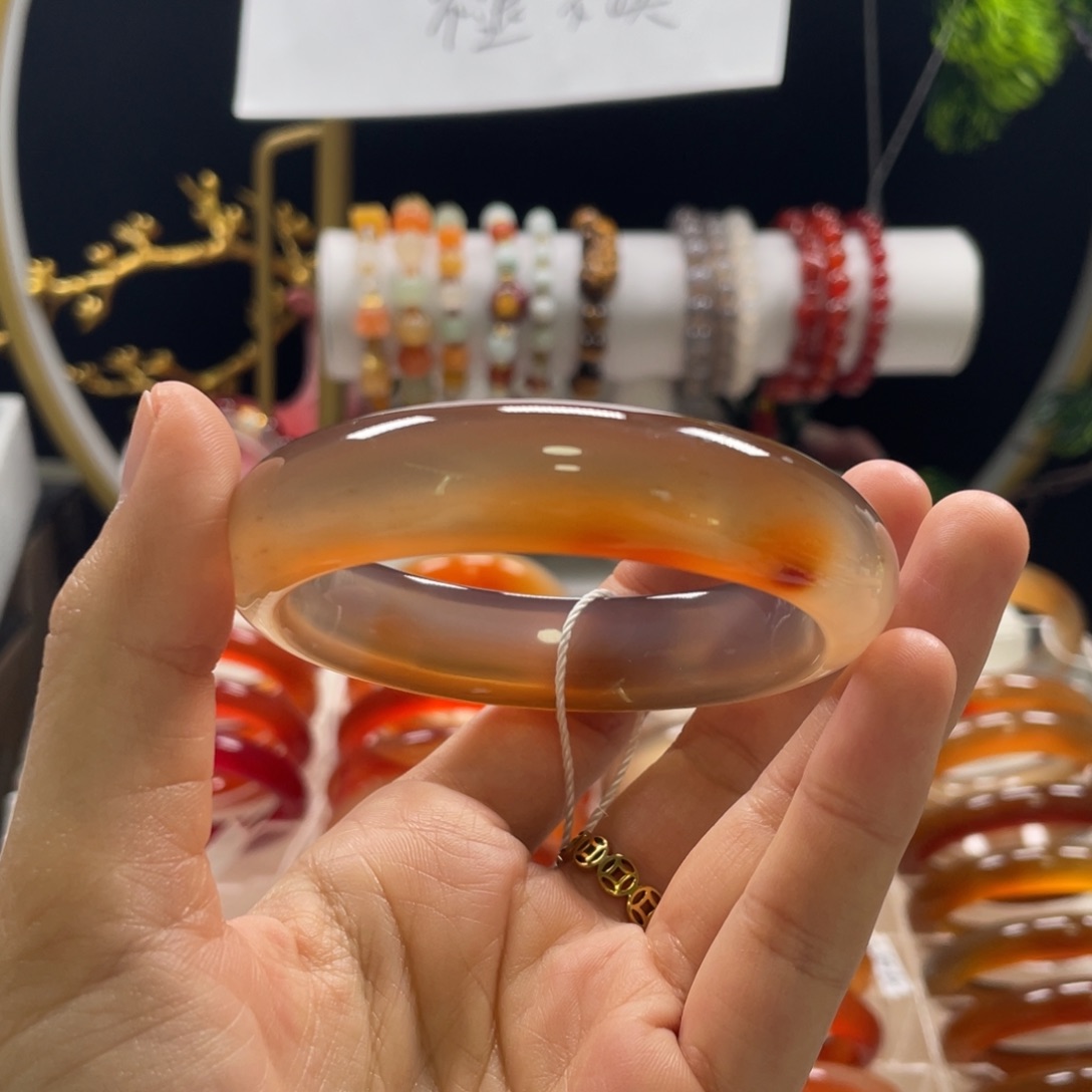 玛瑙/玉髓手镯未镶嵌