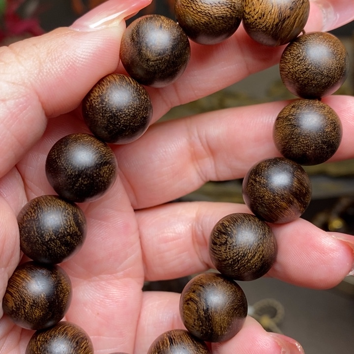 沉香手串越南芽庄白棋瘤疤1.4
