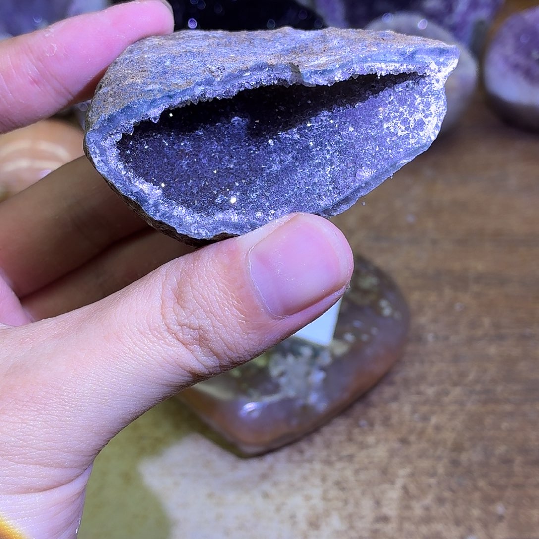 紫晶未镶嵌大型摆件（非配饰）