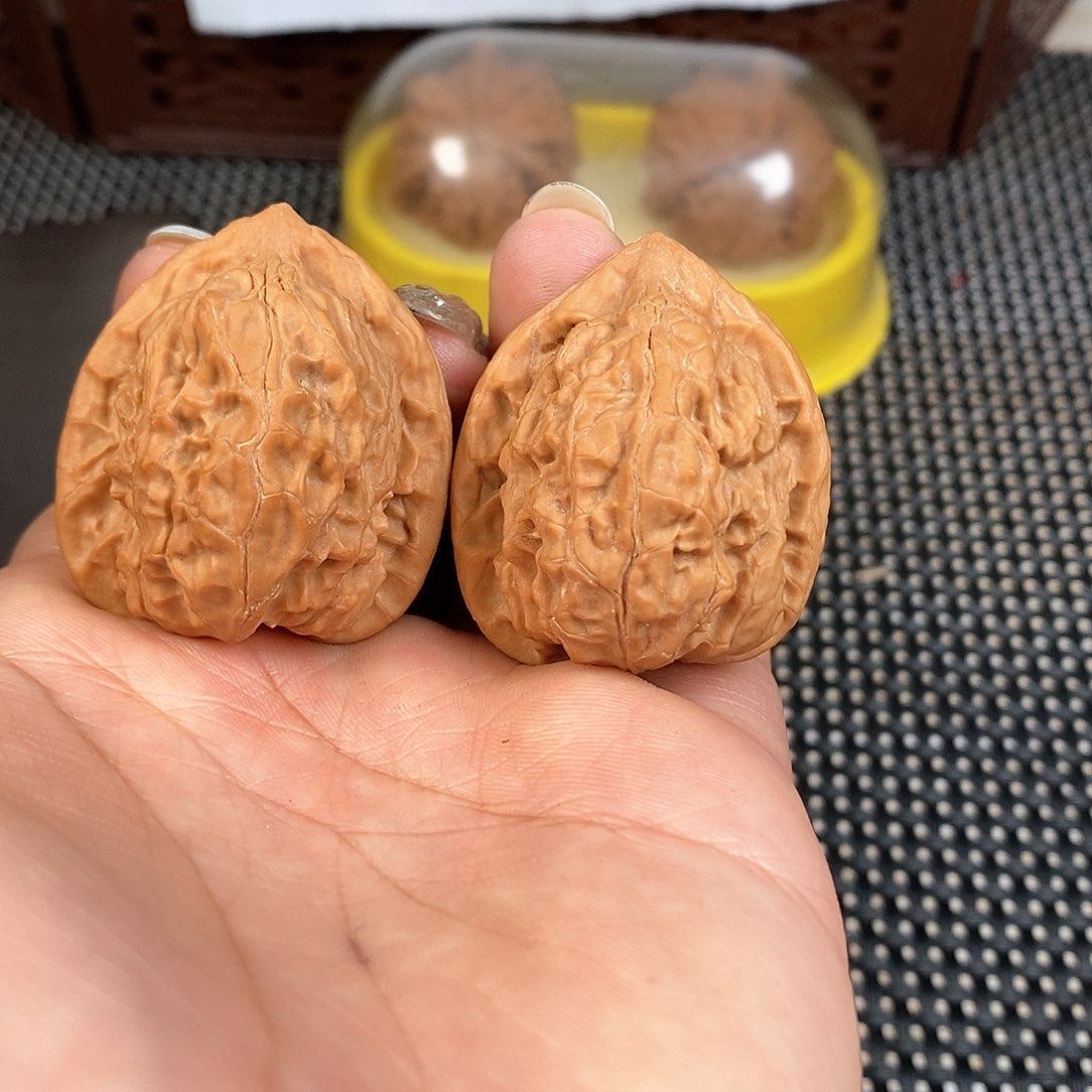 文玩核桃把件34尺野生果