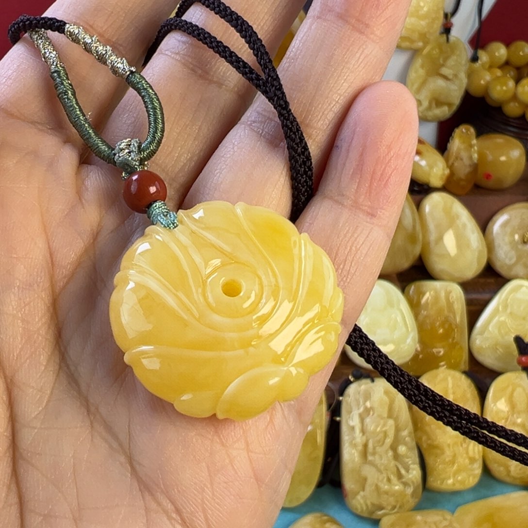 蜜蜡吊坠(赠链)未镶嵌