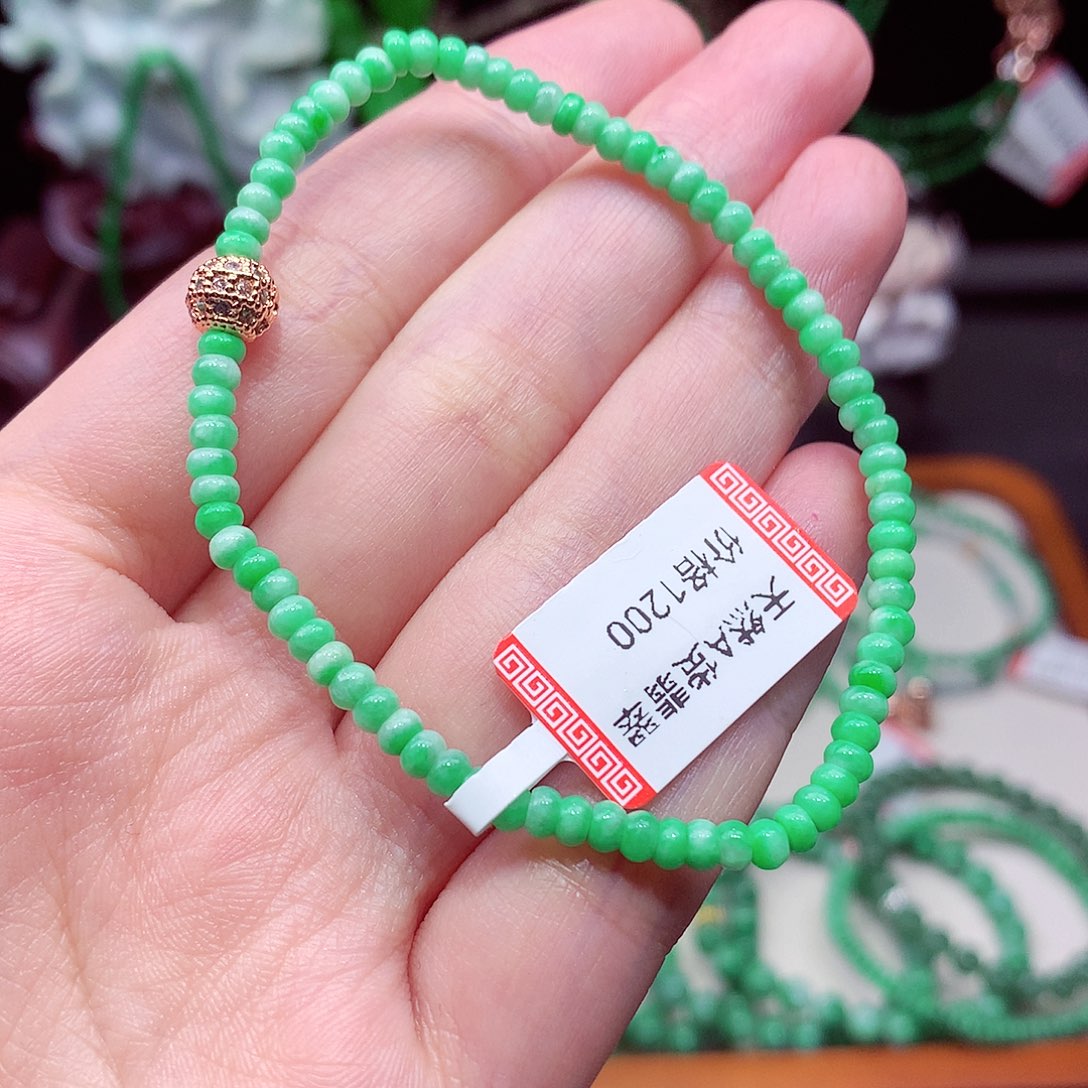 翡翠未镶嵌手链翡翠