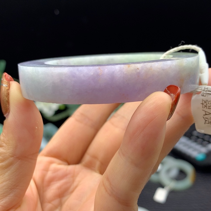 定制翡翠未镶嵌翡翠手镯