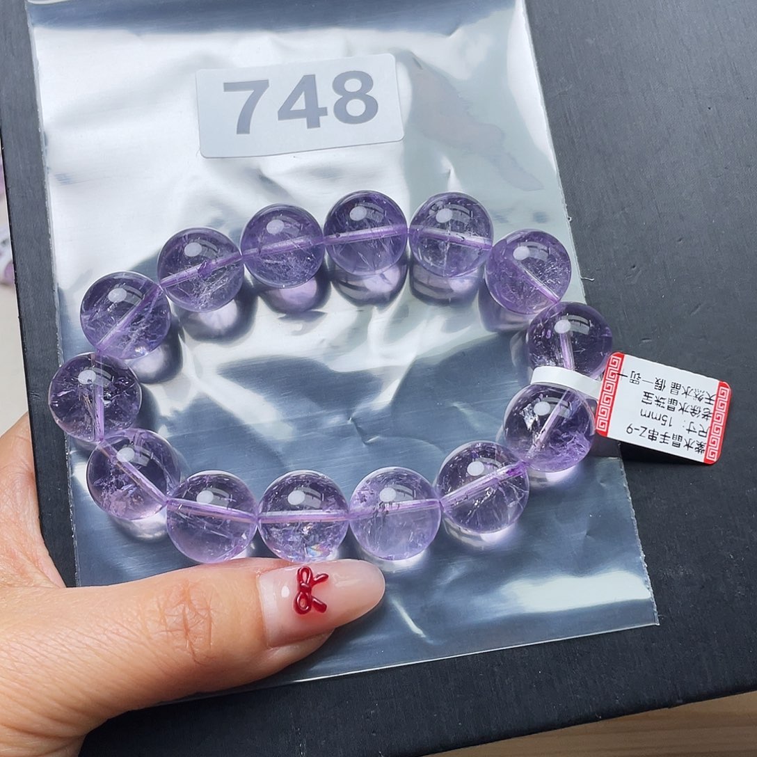 水晶手串748。未镶嵌嘉**?