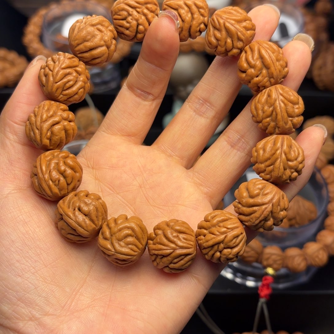 桃核吊坠野生豹子头1.8尺寸