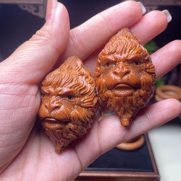 吊坠橄榄核大圣手球3.3