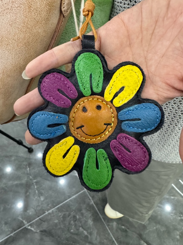 彩色笑脸太阳花挂件