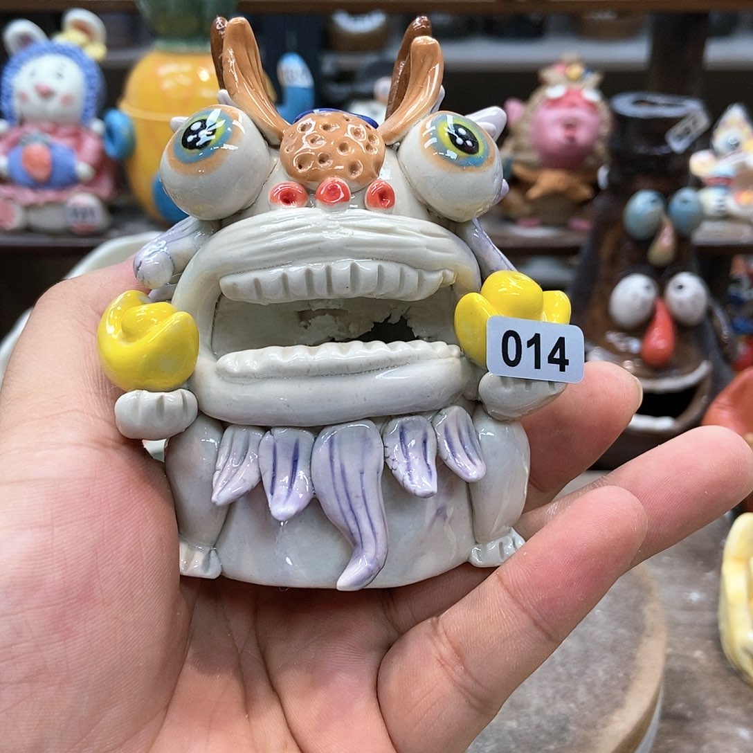 摆件直播间手工抽象陶瓷摆件014