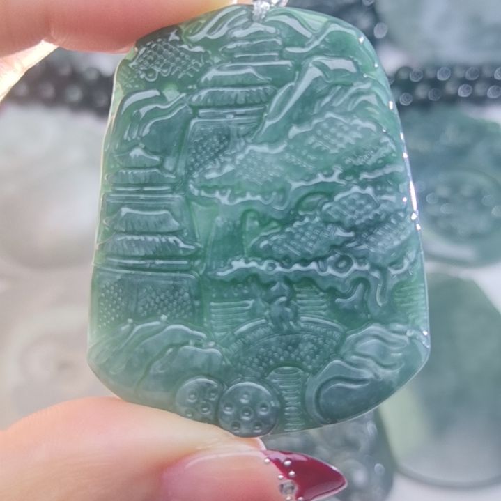 翡翠颈饰未镶嵌天然的A货翡翠多样性发货