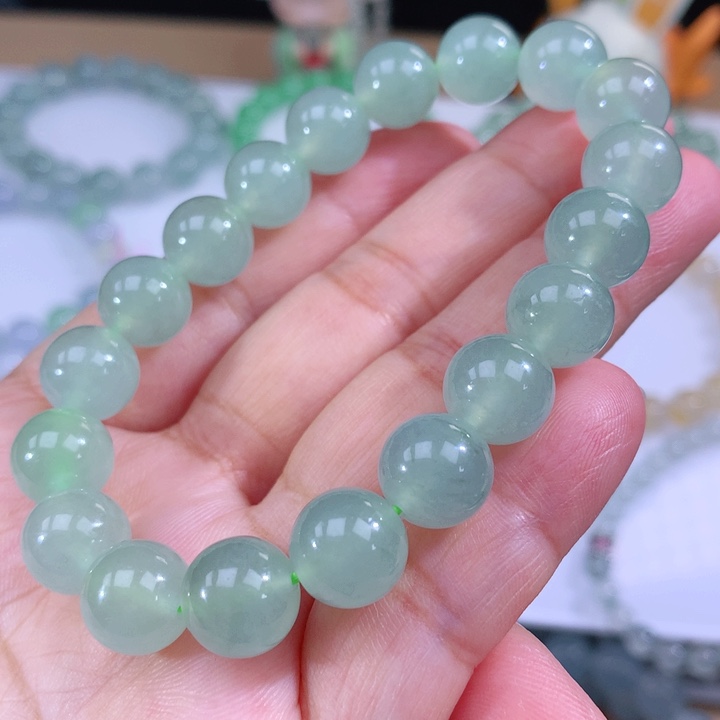 翡翠手链未镶嵌翡翠