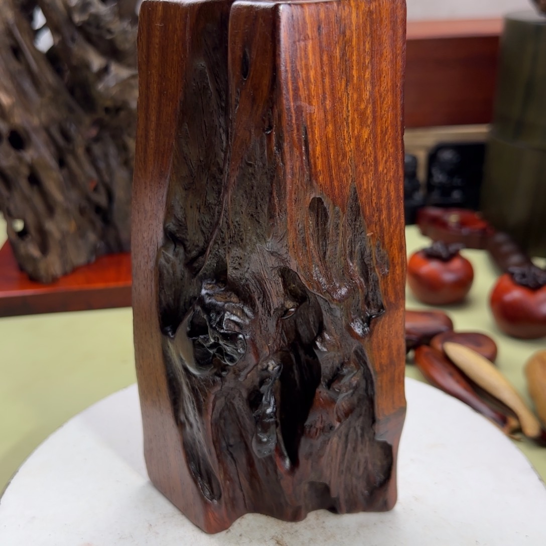 大果紫檀（缅甸花梨）卯***杨