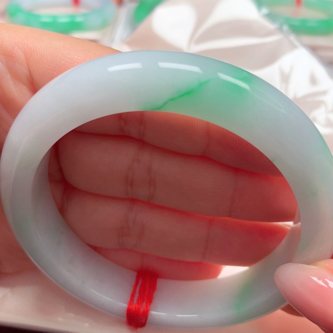 翡翠手镯未镶嵌白底青49