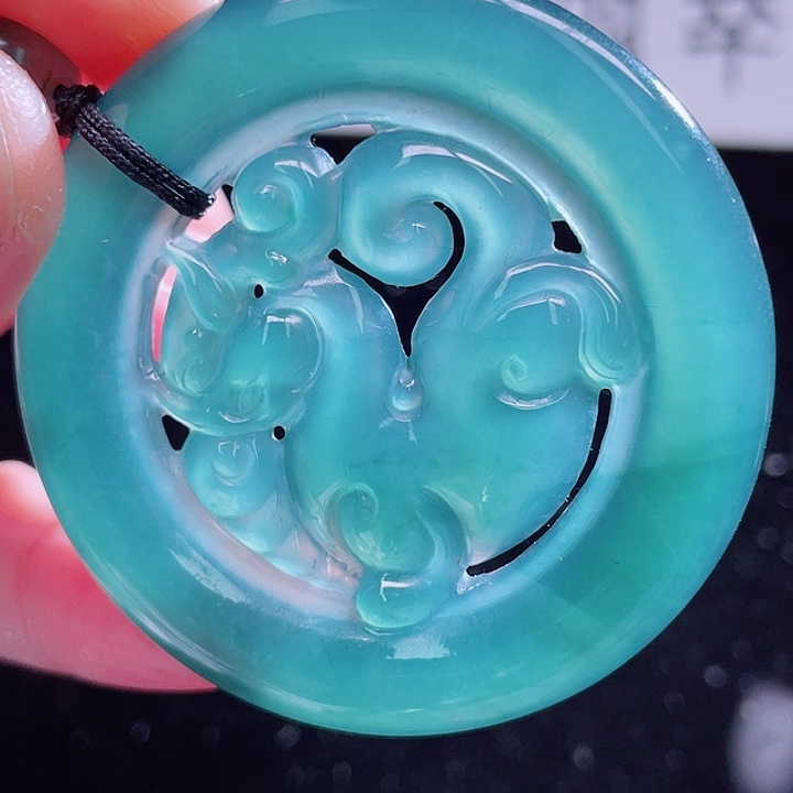 翡翠颈饰未镶嵌99999999999