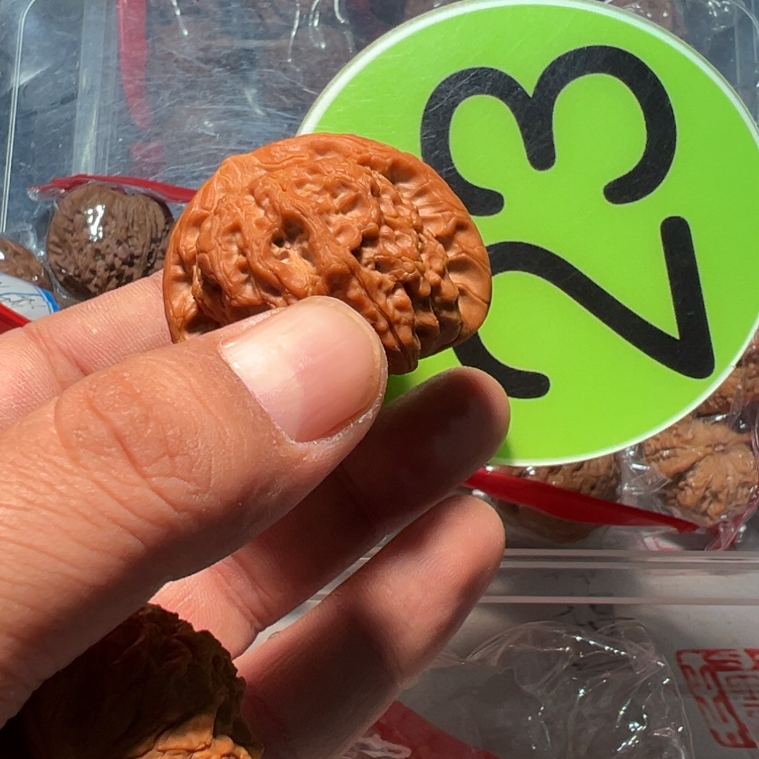 W***.文玩核桃，绿色23号