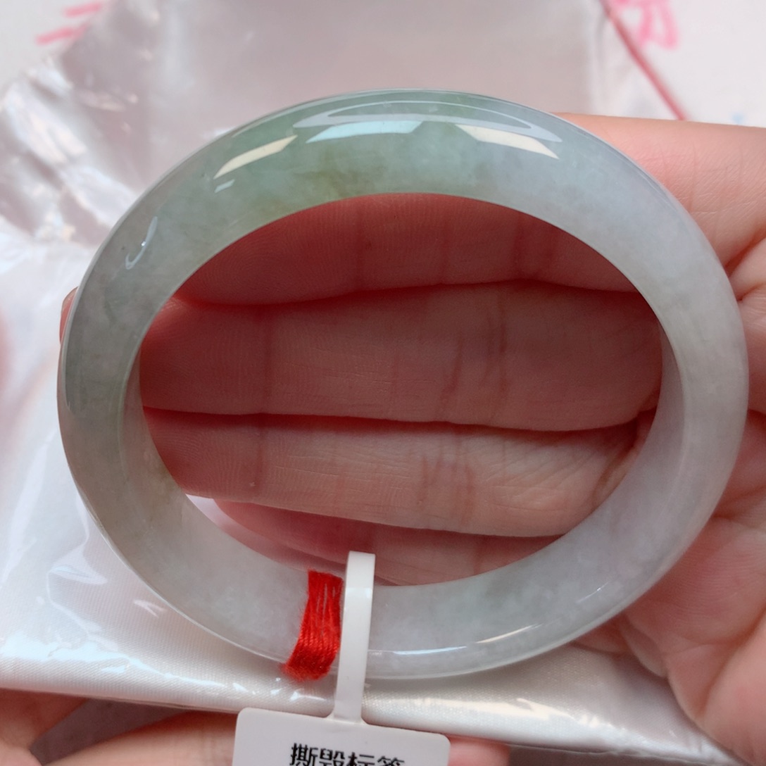 翡翠手镯未镶嵌57圈