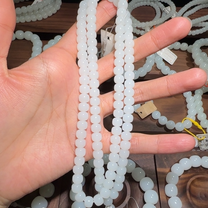 ****子和田玉（糖玉）未镶嵌手链