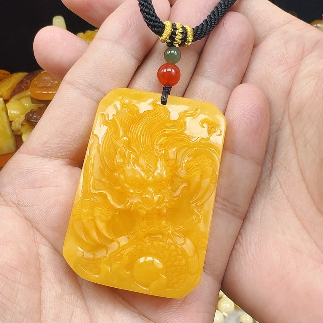 蜜蜡未镶嵌珠宝奇石蜜蜡龙牌33克