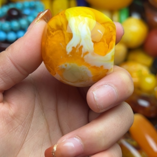 琥珀手串未镶嵌蜜蜡
