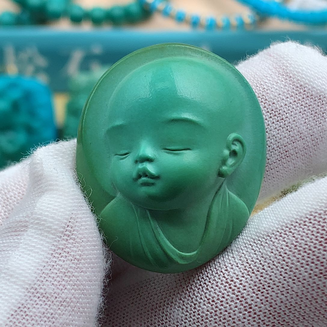 绿松石颈饰未镶嵌