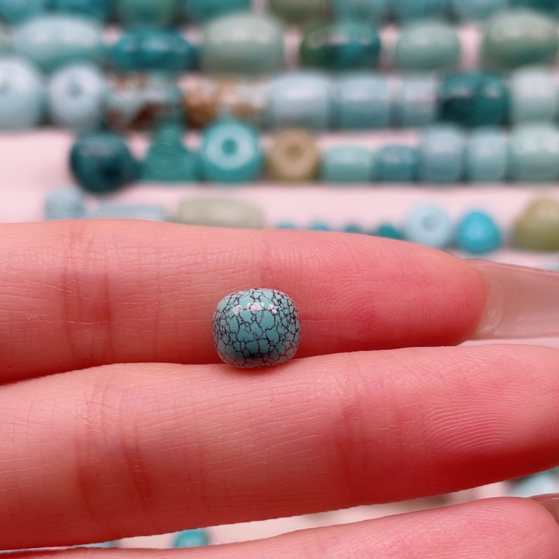 绿松石原矿未镶嵌阿*哥