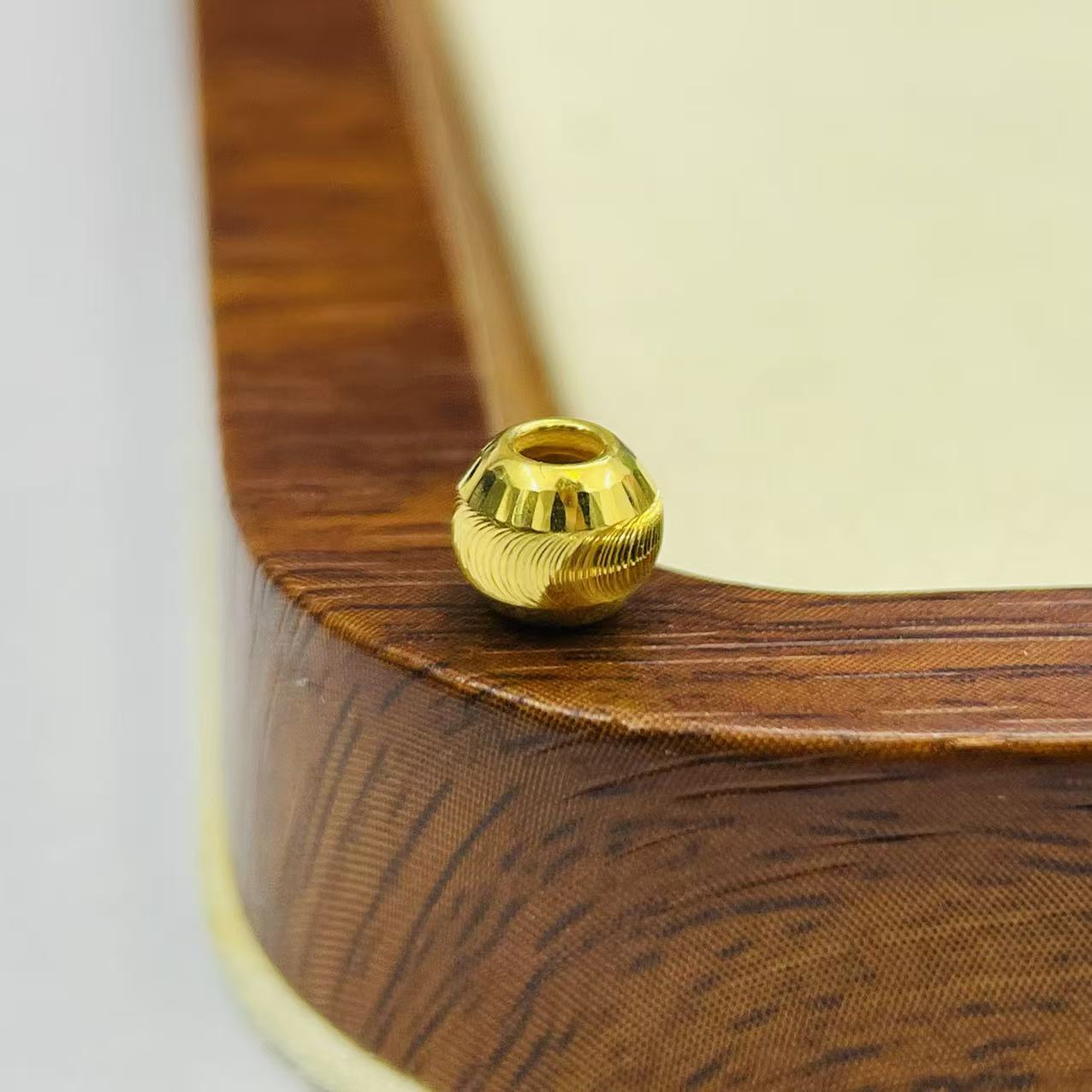 新金社黄金足金999--6mm猫眼珠DP0063-0240