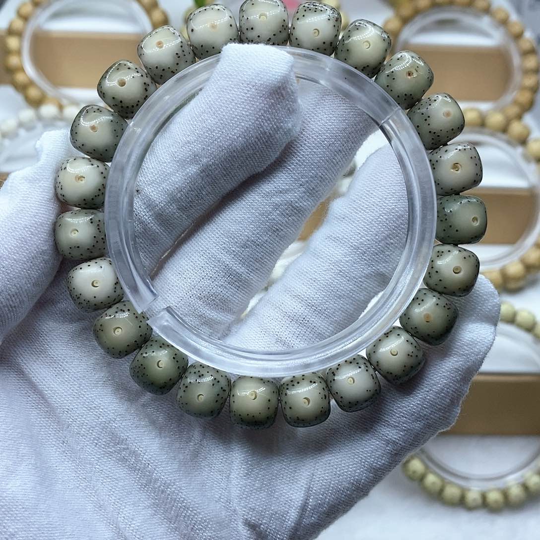 【闪购商品】星月菩提手串10/9石玉