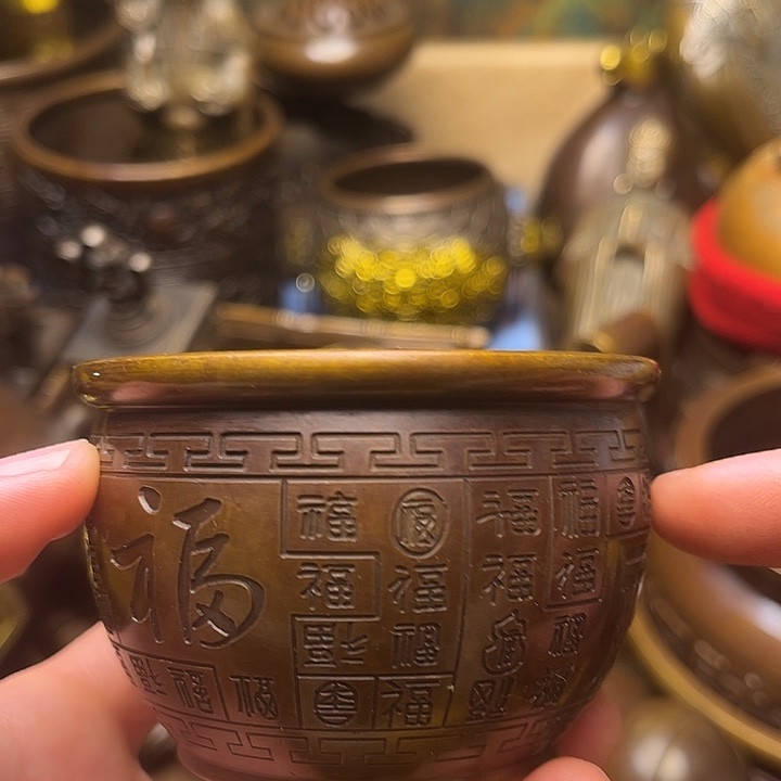 精美铜器批发档口