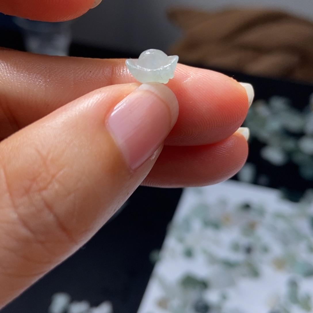 定制翡翠未镶嵌翡翠9.0*9.6*5.2