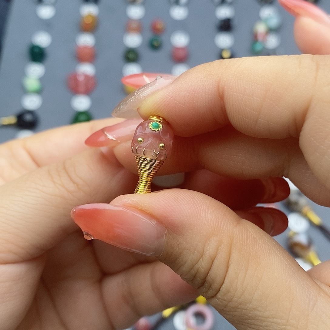 玛瑙/玉髓饰品合金