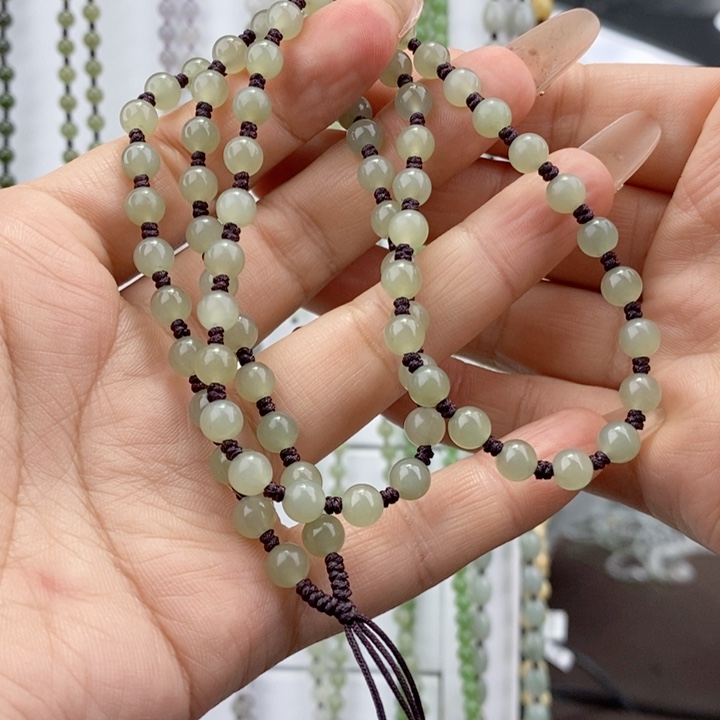 和田玉颈饰未镶嵌大****衰