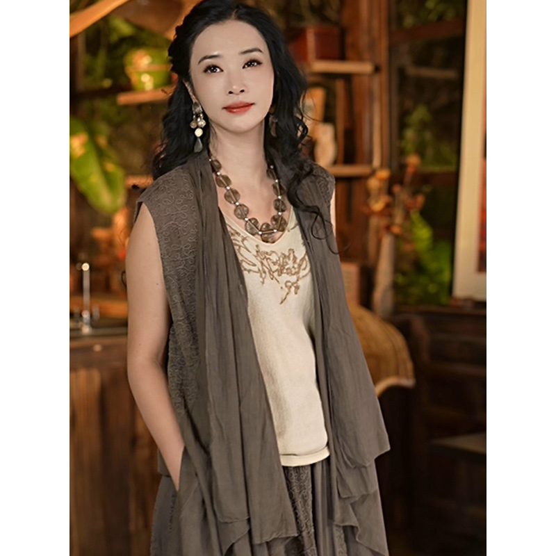 游尘衣物/乔溪背心