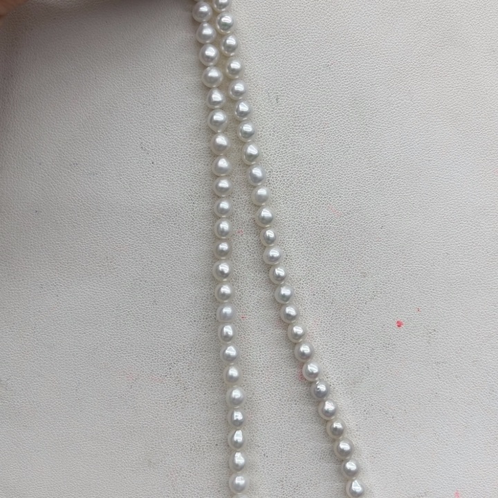 未镶嵌淡水珍珠颈饰1954