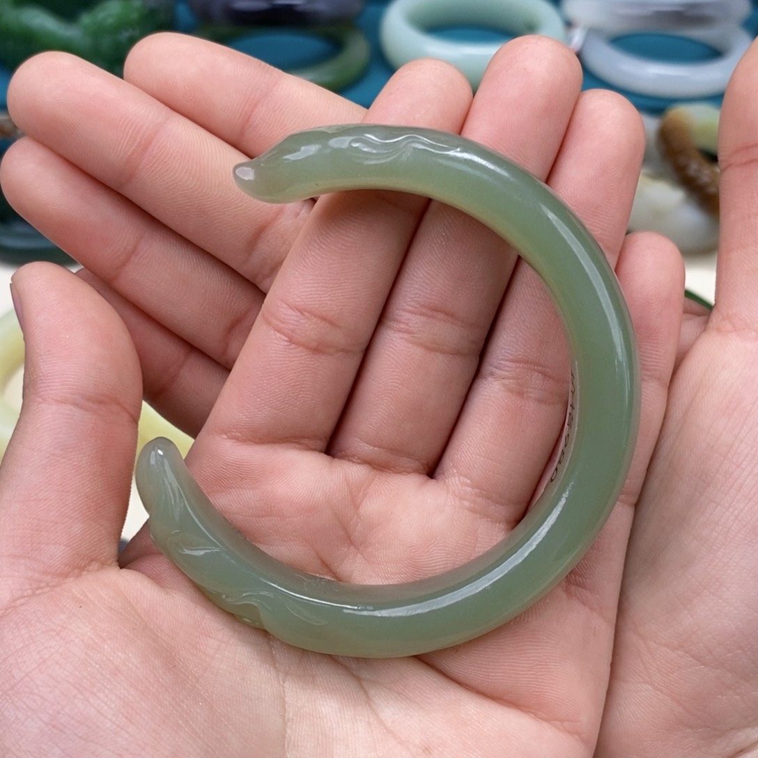 和田玉手镯 56.78未镶嵌