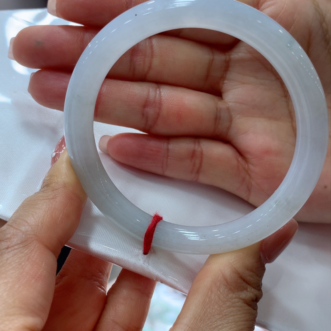 翡翠手镯未镶嵌买断