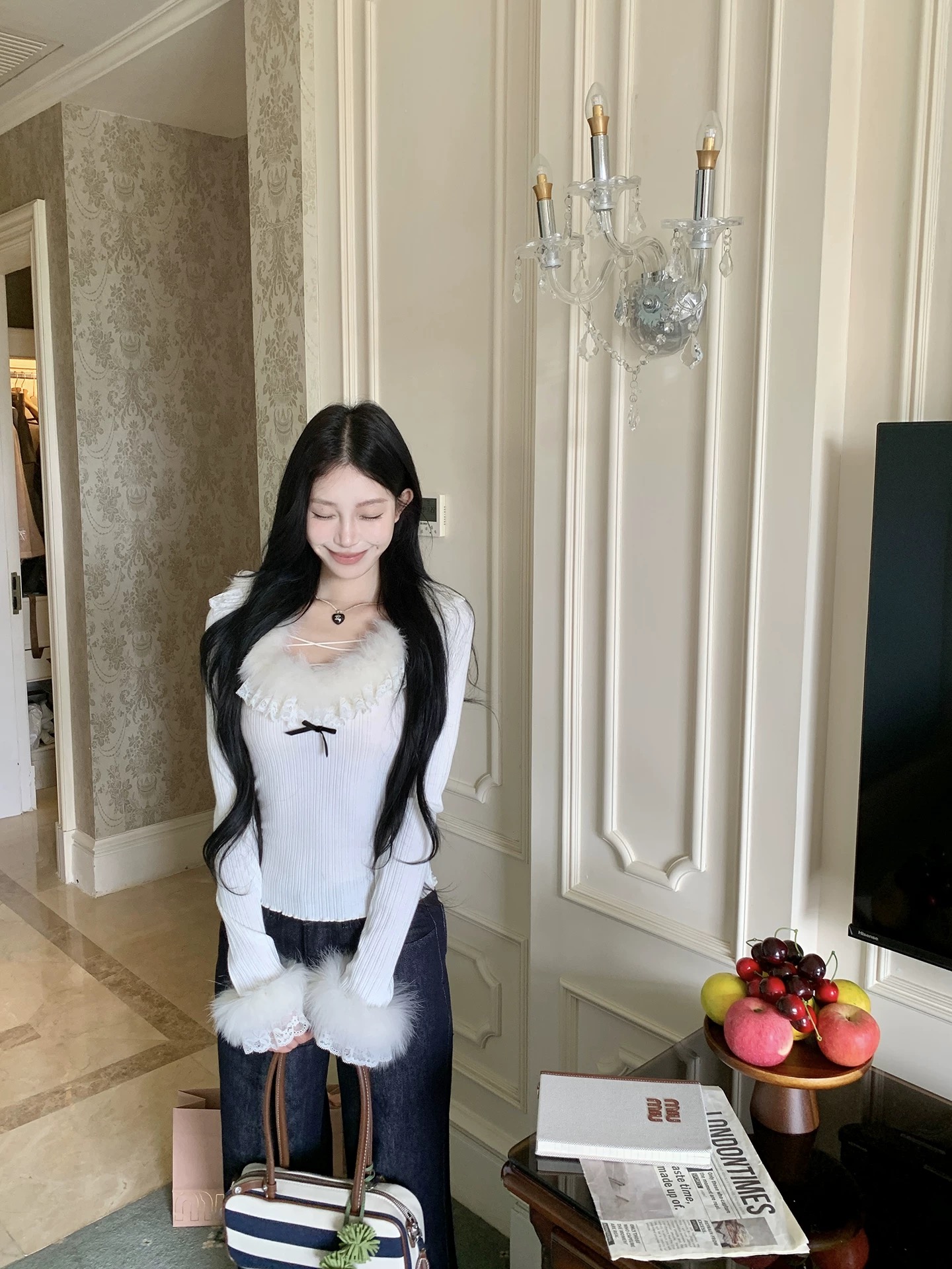 法式毛毛拼接蕾丝针织衫女秋冬新款修身显瘦交叉绑带上衣#8348