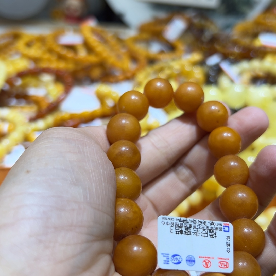 琥珀珠宝奇石未镶嵌