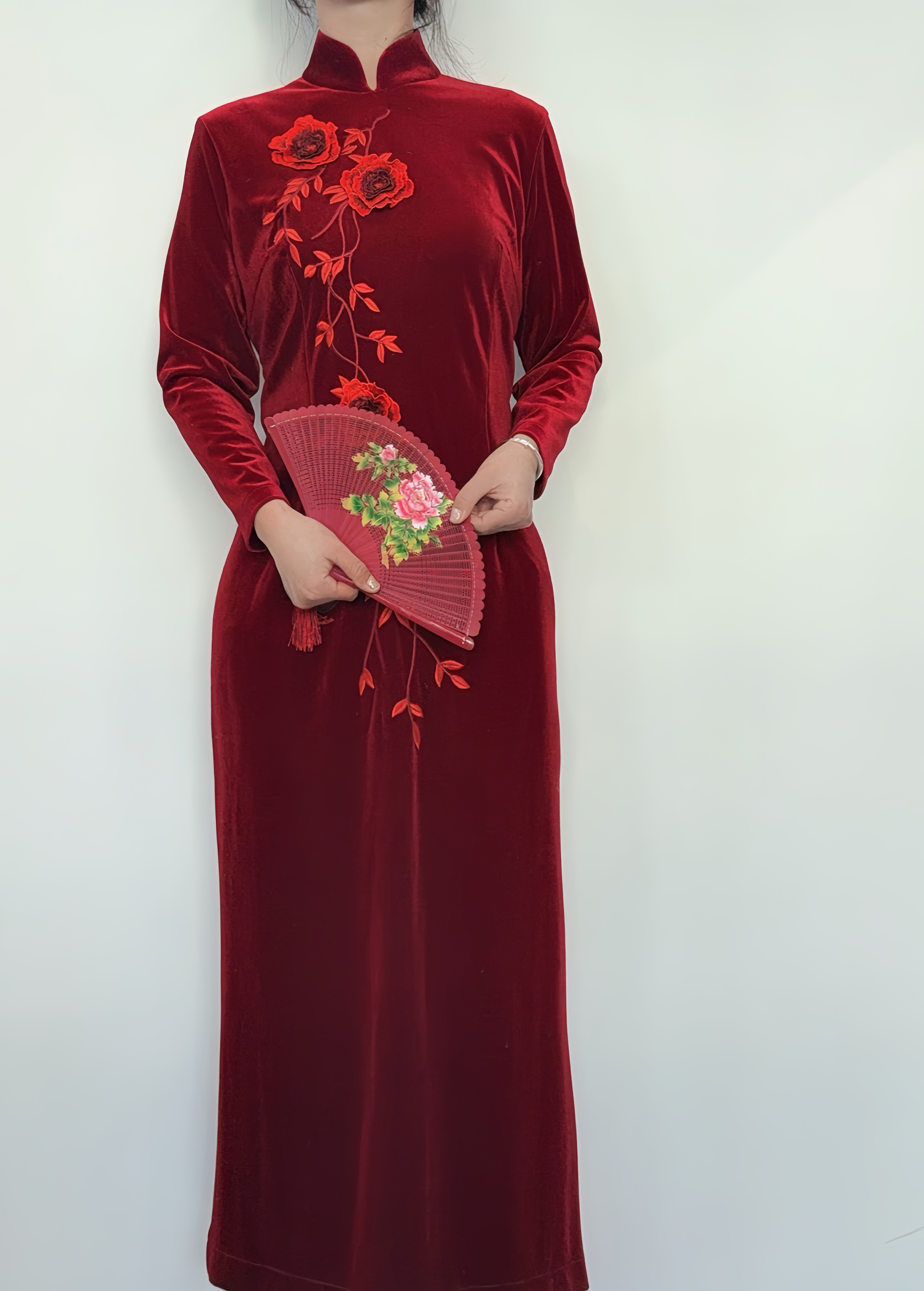 中国风丝绒刺绣长袖旗袍（孤品）