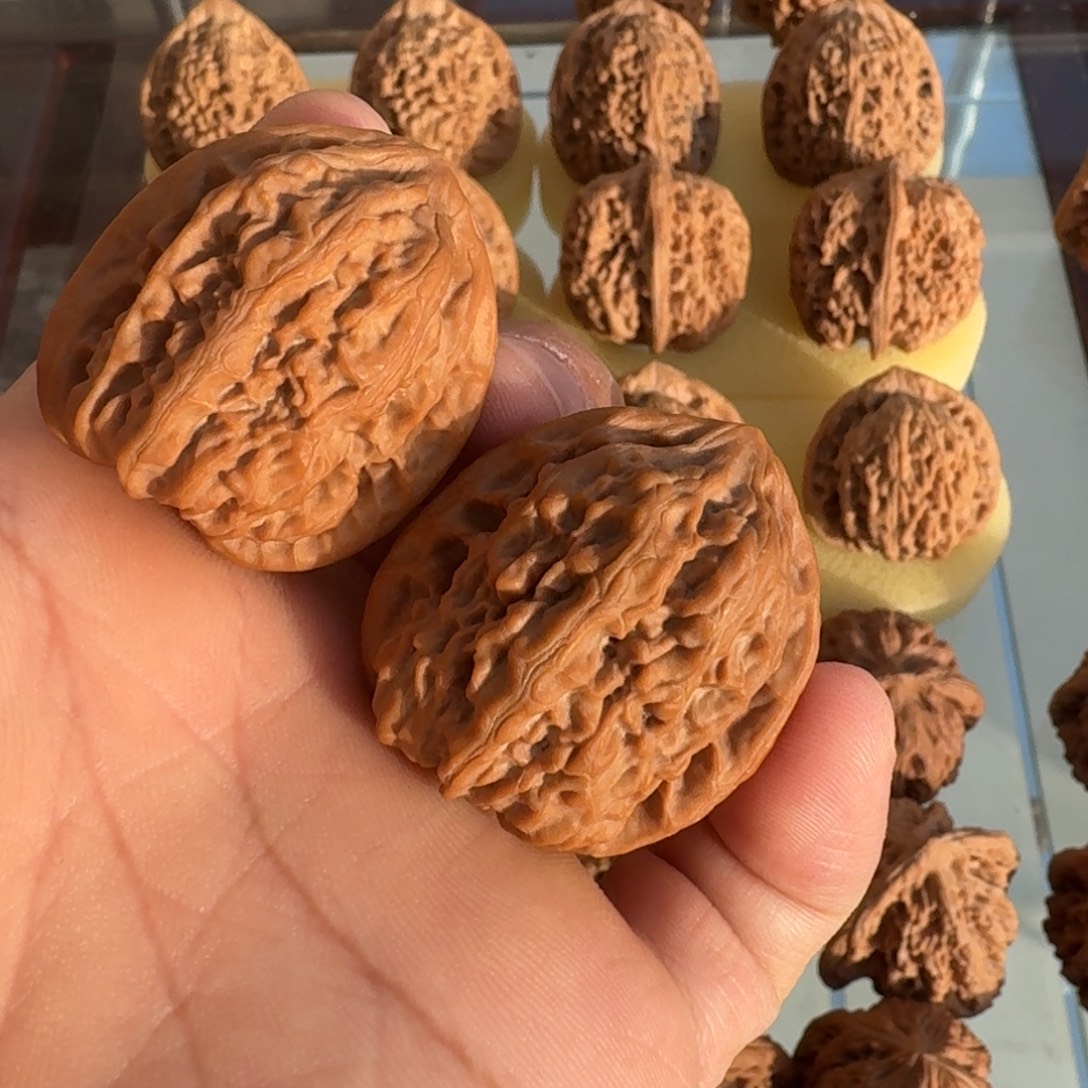 R***B核桃文玩核桃野生35