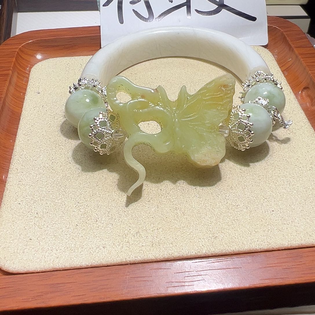 手链未镶嵌水晶水晶手链