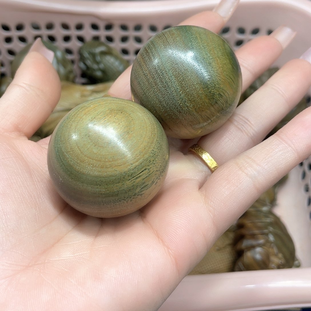 维腊木（绿檀）无事牌