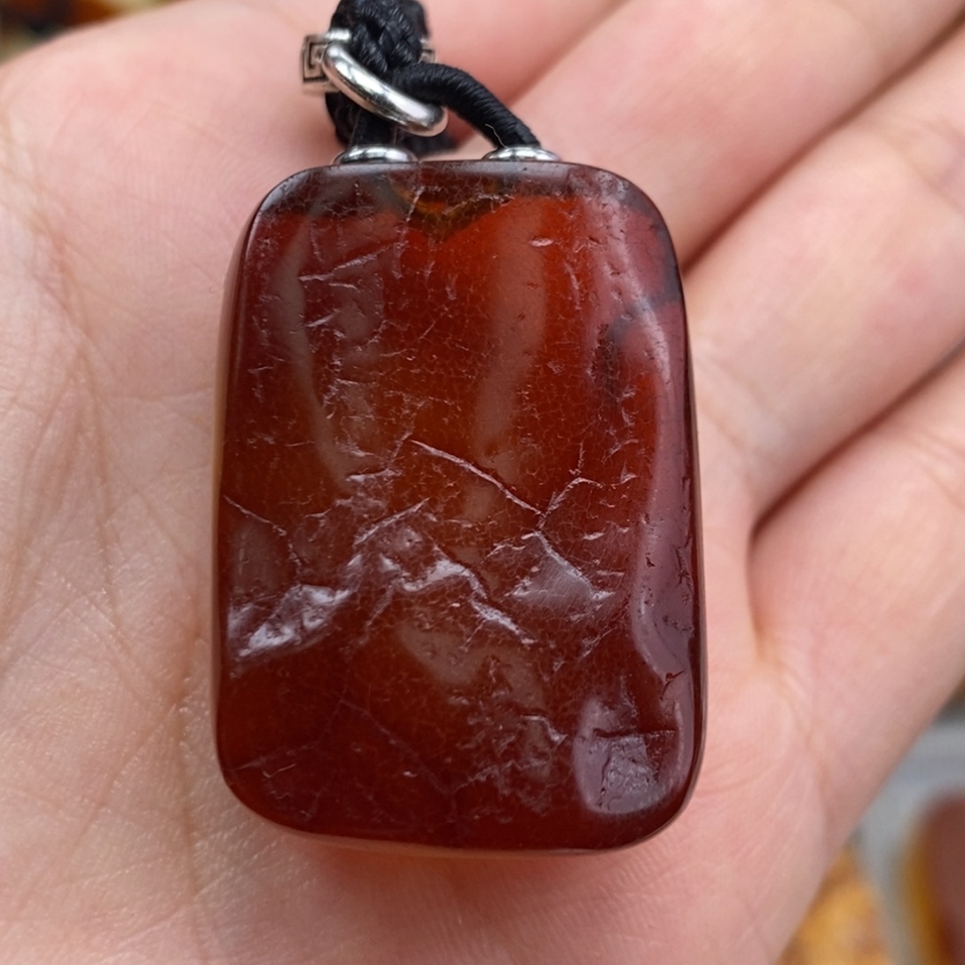 琥珀吊坠(赠链)未镶嵌