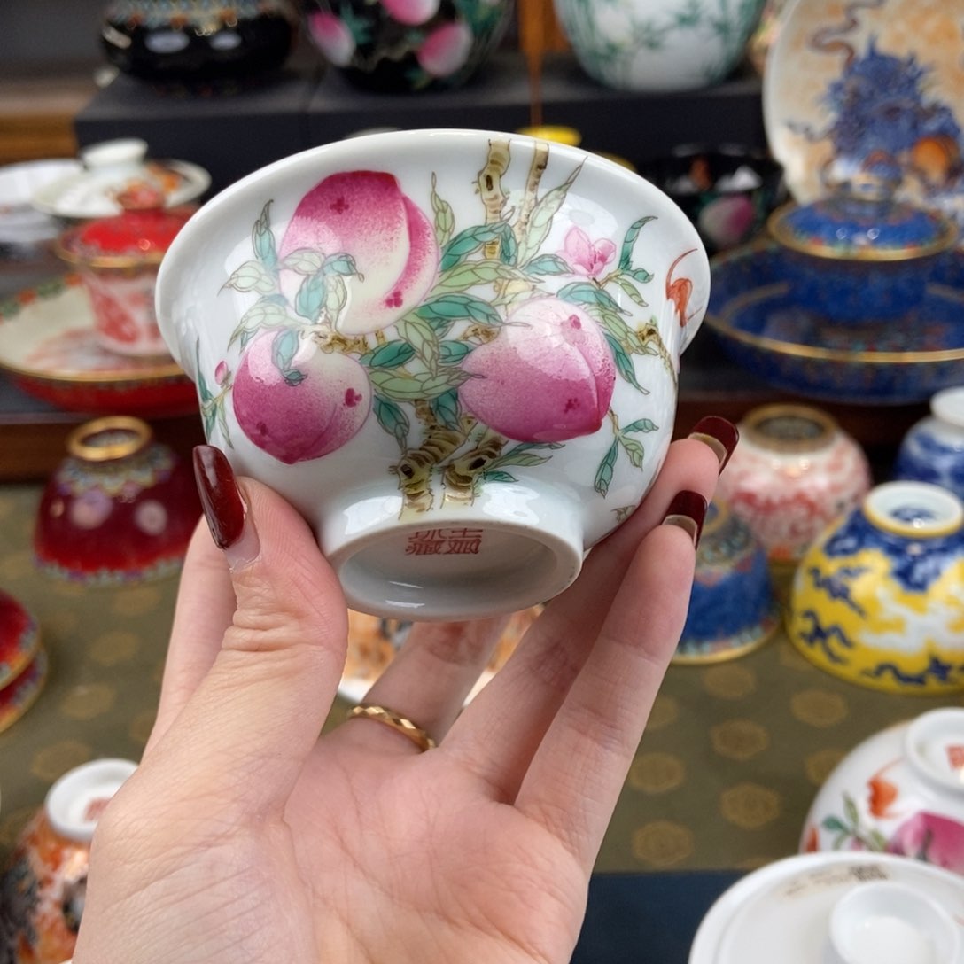 陶瓷艺术家的作品是一种非常