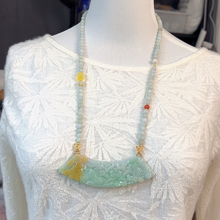 翡翠颈饰未镶嵌吊坠