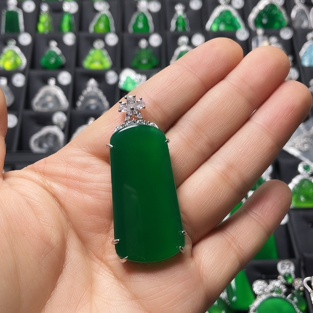 玛瑙/玉髓合金颈饰