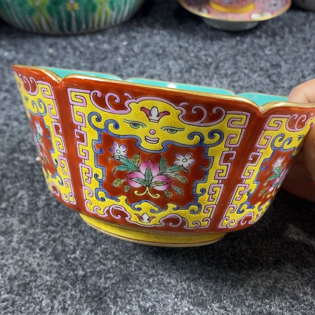 手工手绘陶瓷摆件工艺品